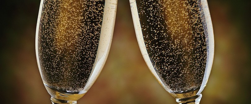 A Champagne Cheers!